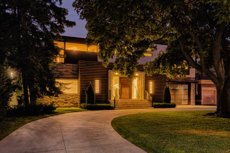 Read more about the article 25 Ashley Park Road, Etobicoke