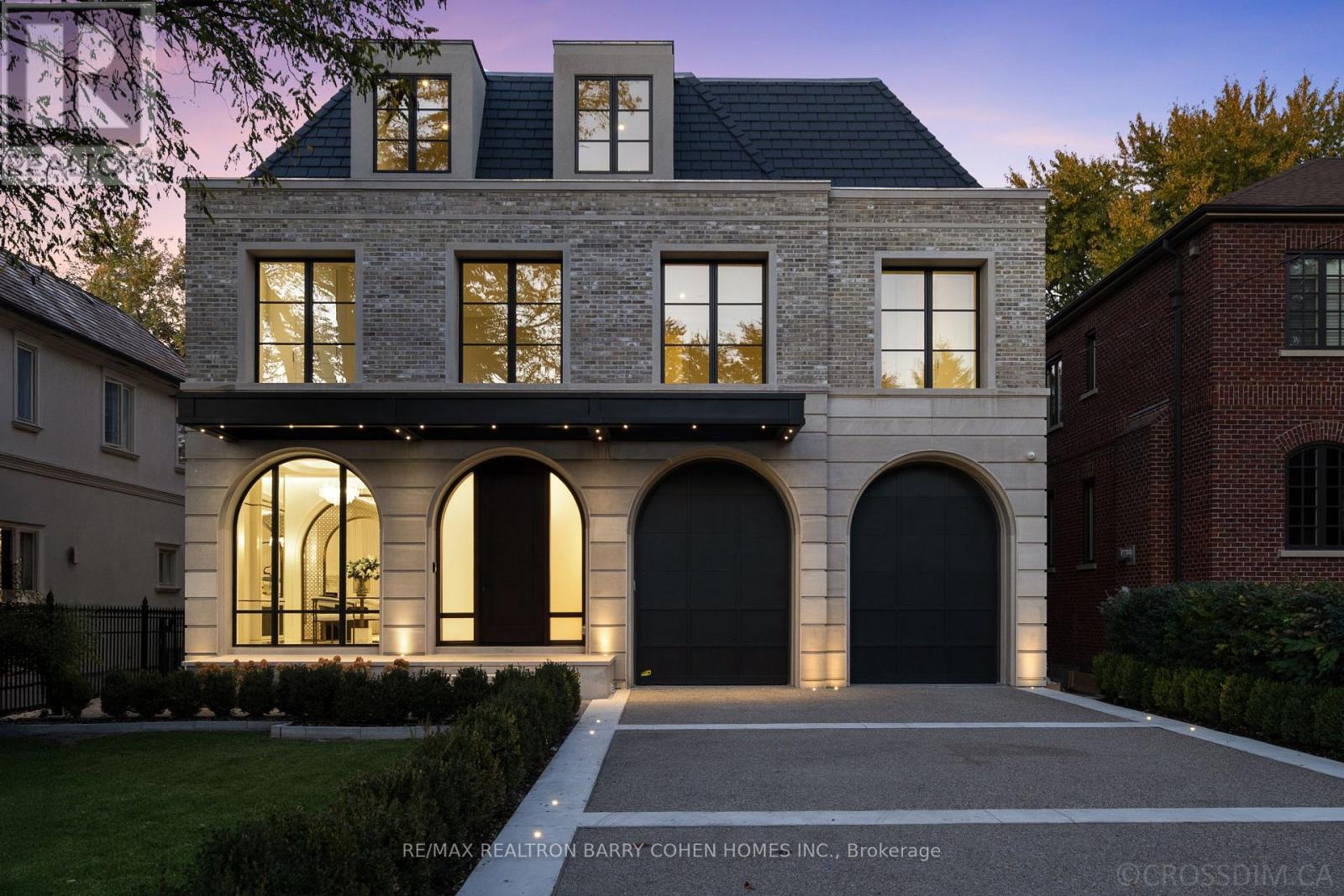 An Iconic Address In The Prestigious Forest Hill Luxury Neighbourhood